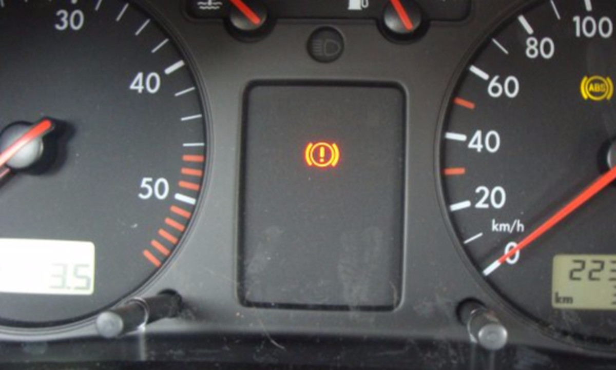 Problème Voyant Frein Orange Allumé Mini Cooper SD Countryman ALL4 Diesel